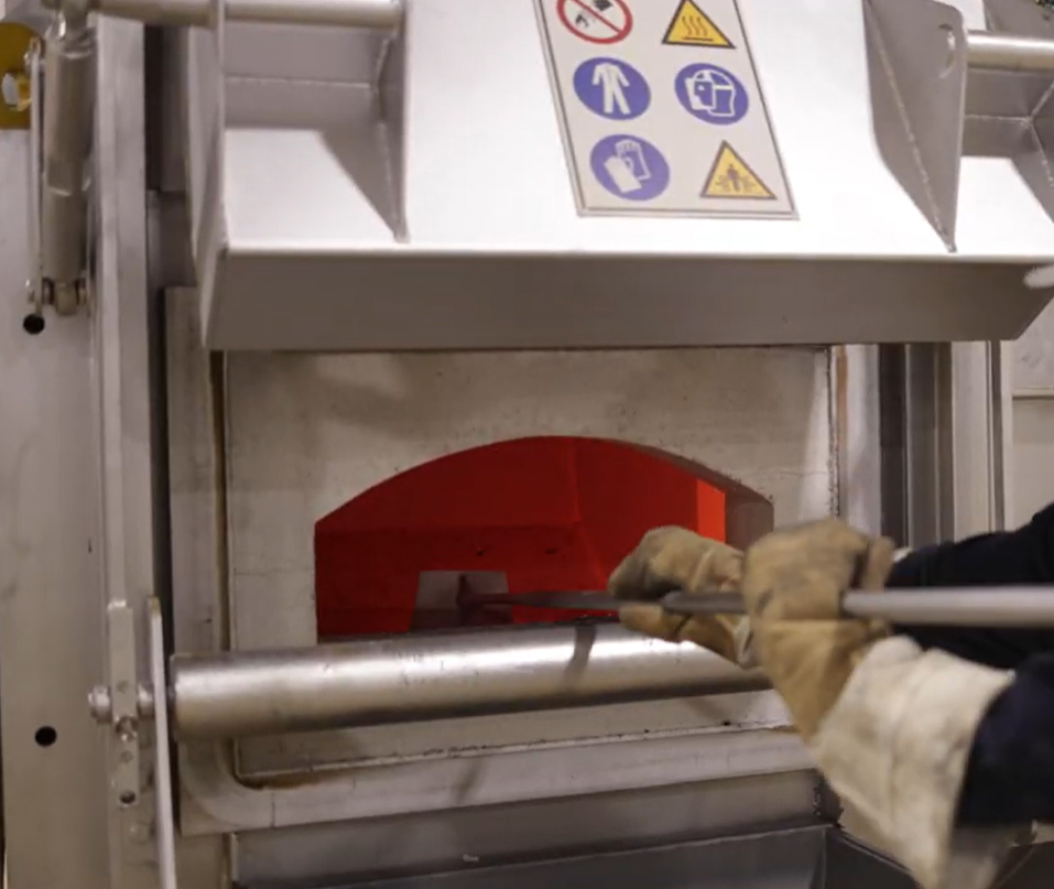 Efficient melting for reliable, high-volume production