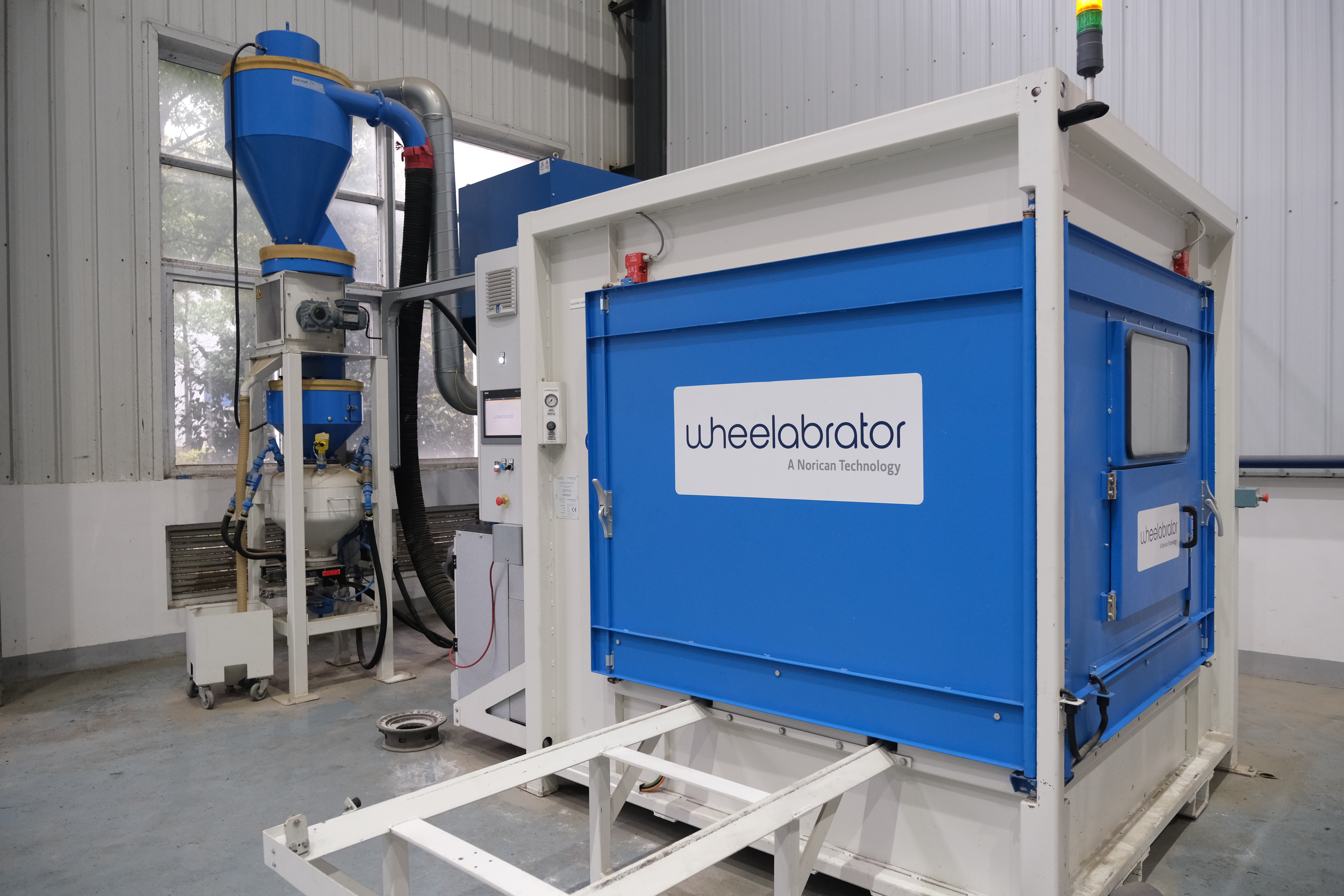 Vacu-Blast Airblast Cabinets