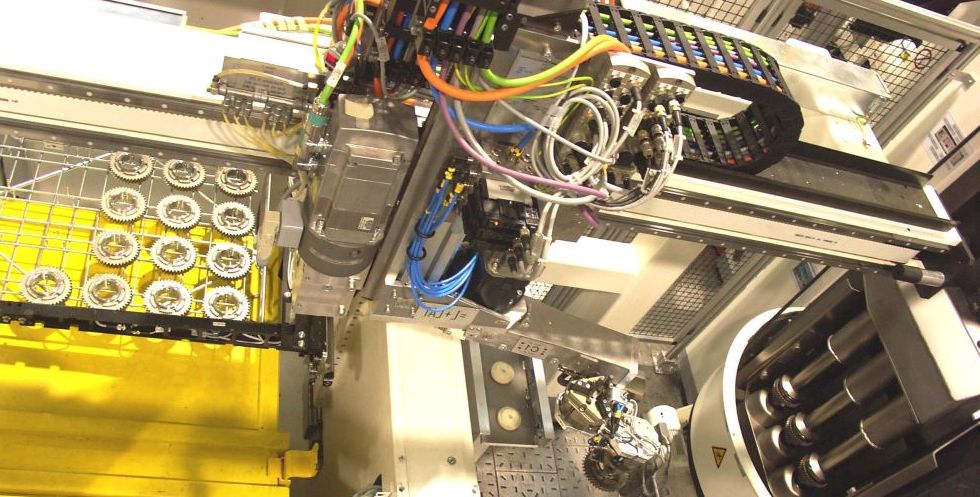 CFX 600 Peening Cell