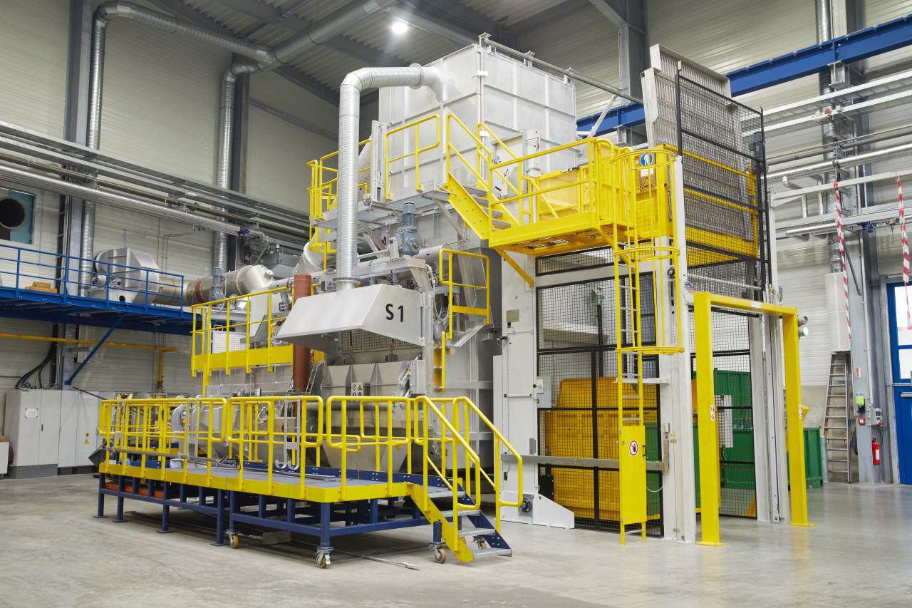 Dieser Schmelzofen für Strukturteile schmilzt problemlos große Teile, komplexe Formen und/oder kleines Rücklaufmaterial.